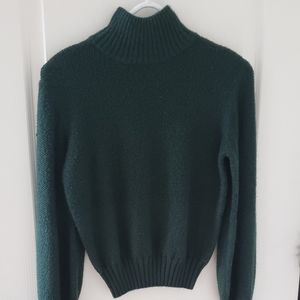 Forest green turtle neck sweater